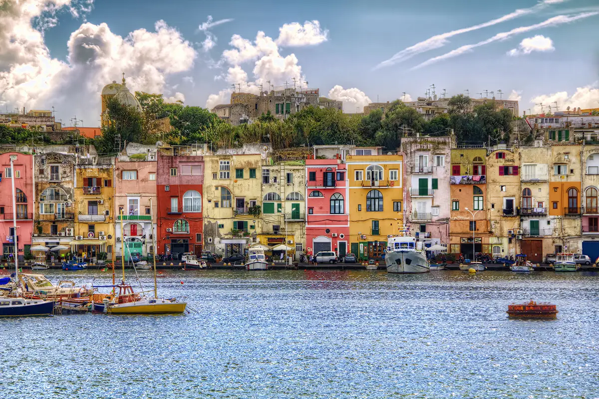 Via Roma près de Marina Grande à Procida