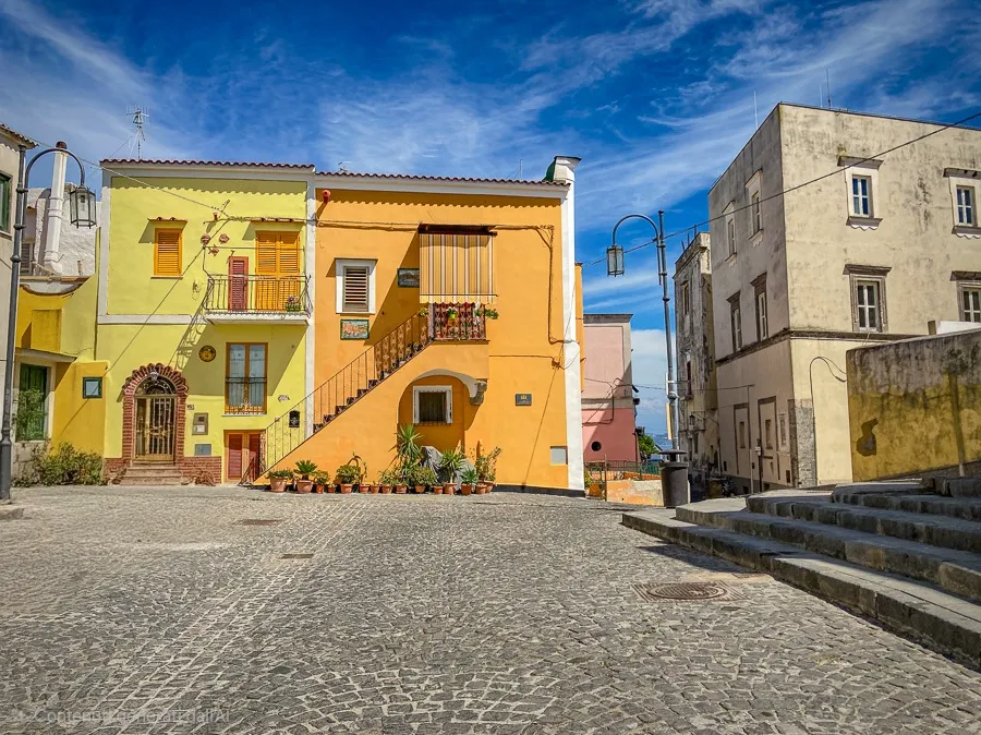 Vista panoramica da Terra Murata a Procida